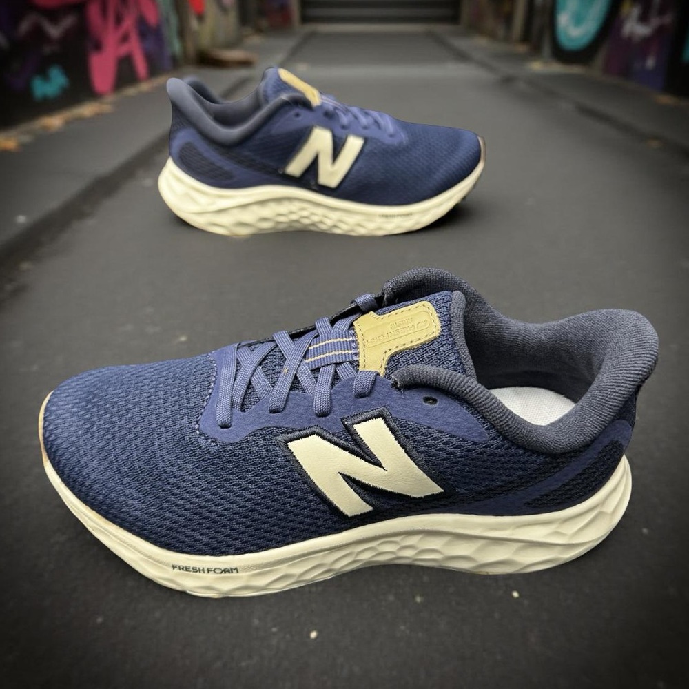 New Balance Arishi v4 Womens 5.5 Wide Blue Beige Fresh Foam BNIB Shoes